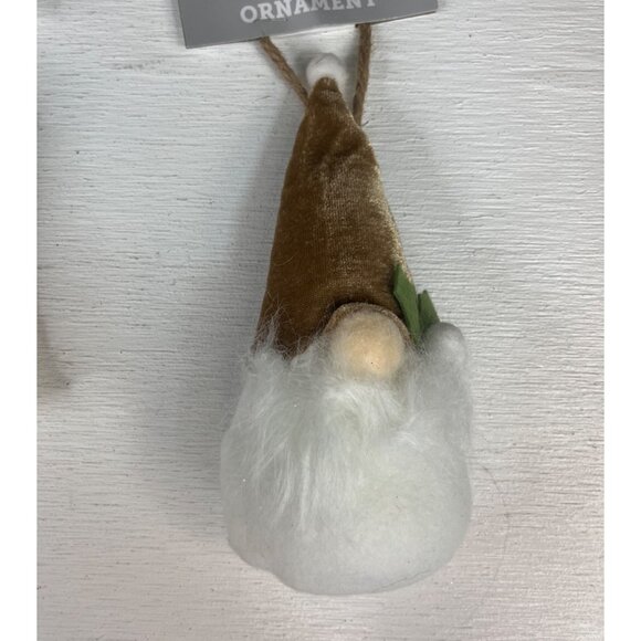 Holiday Style Set of 6 Christmas Ornaments Knit White Green Red New - Picture 5 of 11